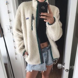 BRAND NEW PATAGONIA ZIP UP JACKET